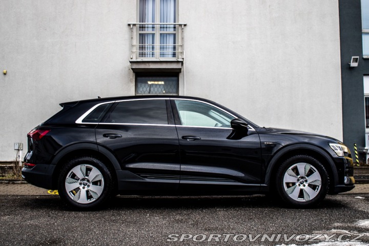 Audi Ostatní modely E-tron 55 quattro Advanced, 300 2020