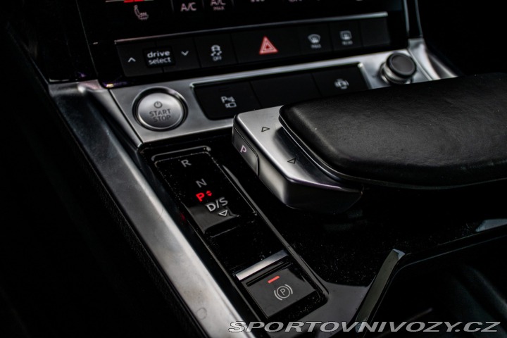 Audi Ostatní modely E-tron 55 quattro Advanced, 300 2020