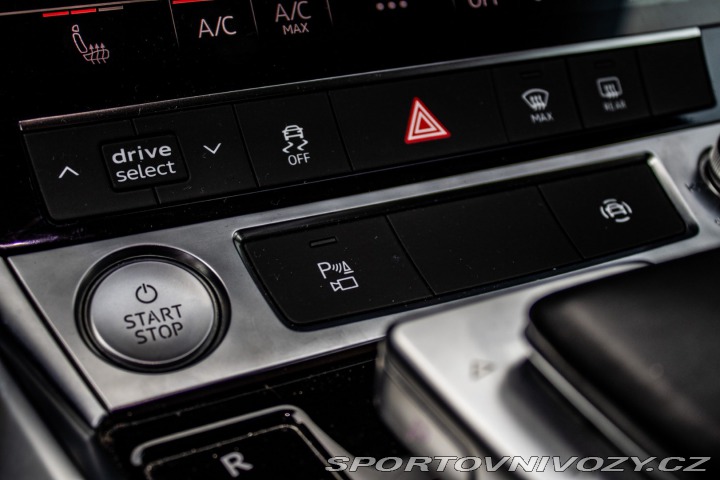 Audi Ostatní modely E-tron 55 quattro Advanced, 300 2020