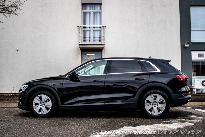 Audi Ostatní modely E-tron 55 quattro Advanced, 300 2020