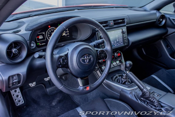 Toyota GR86 2.4 Boxer Executive AUTO 2024