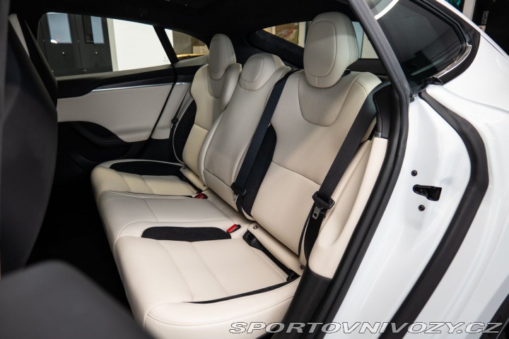 Tesla Model S Plaid Autopilot/Pano/LED 1800