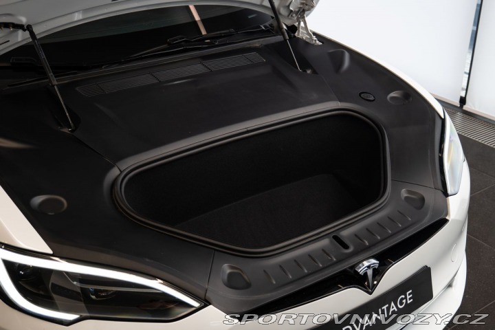 Tesla Model S Plaid Autopilot/Pano/LED 2024