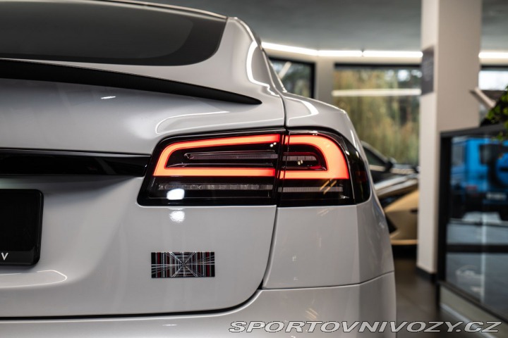 Tesla Model S Plaid Autopilot/Pano/LED 1800