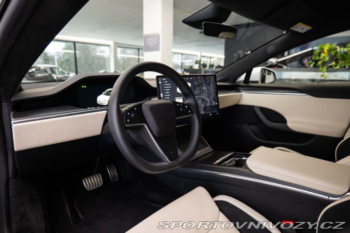 Tesla Model S Plaid Autopilot/Pano/LED 1800