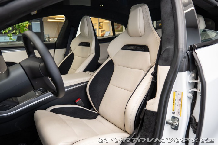 Tesla Model S Plaid Autopilot/Pano/LED 2024