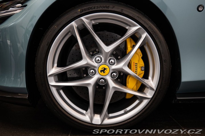 Ferrari Roma Spider Carbon/JBL/360/LED 1800