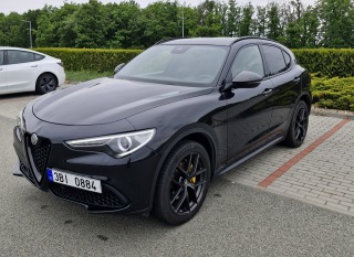 Alfa Romeo Stelvio VELOCE