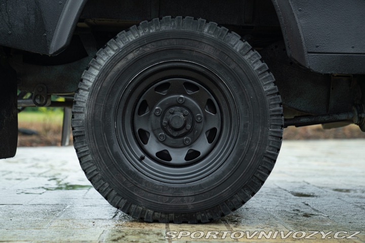 Ostatní značky Ostatní modely Land Rover DEFENDER 1985