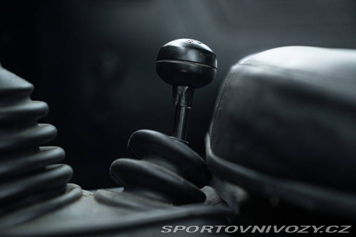 Ostatní značky Ostatní modely Land Rover DEFENDER 1985