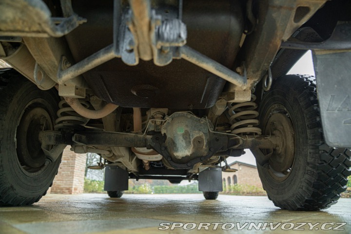 Ostatní značky Ostatní modely Land Rover DEFENDER 1985