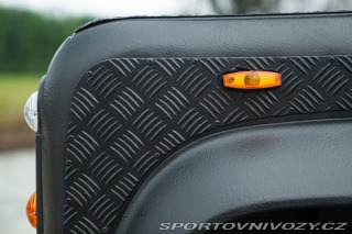 Ostatní značky Ostatní modely Land Rover DEFENDER 1985