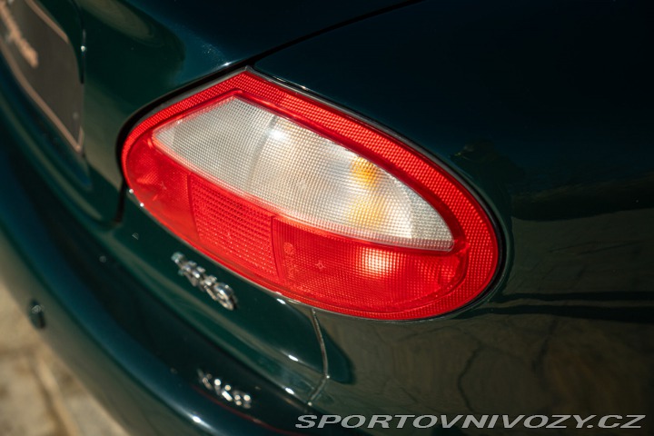 Jaguar XK8 COUPE GENTLEMEN SPEC 1998