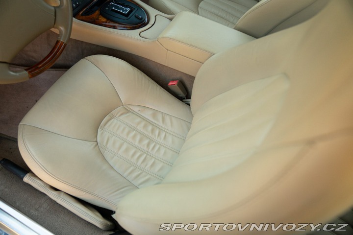 Jaguar XK8 COUPE GENTLEMEN SPEC 1998