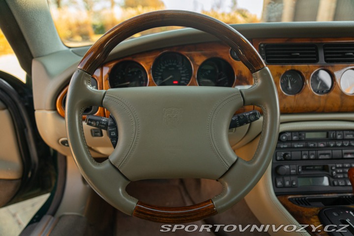 Jaguar XK8 COUPE GENTLEMEN SPEC 1998