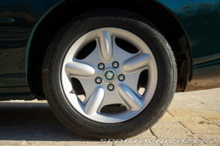 Jaguar XK8 COUPE GENTLEMEN SPEC 1998