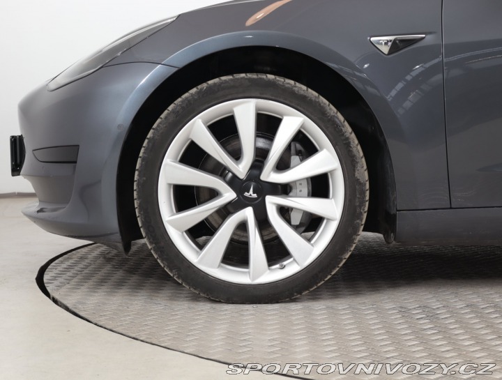 Tesla Model 3 Std Range Plus 52kWh 2020