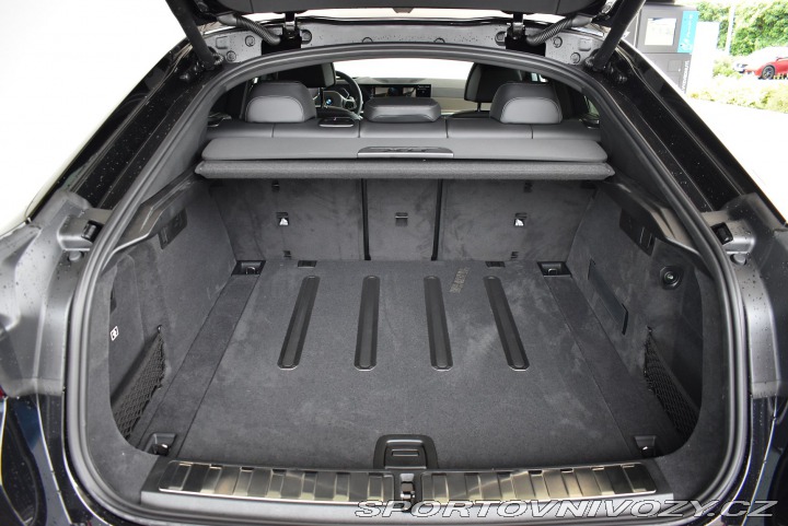 BMW X6 xDrive30d 2025