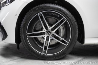 Mercedes-Benz E E 220d AMG*TAŽNÉ*ZÁRUKA*Č 2024