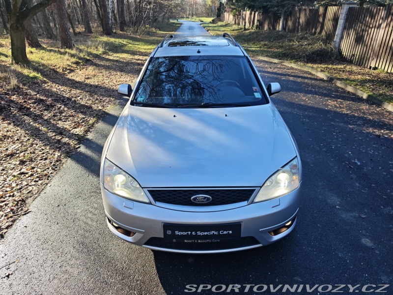 Ford Mondeo ST ST220