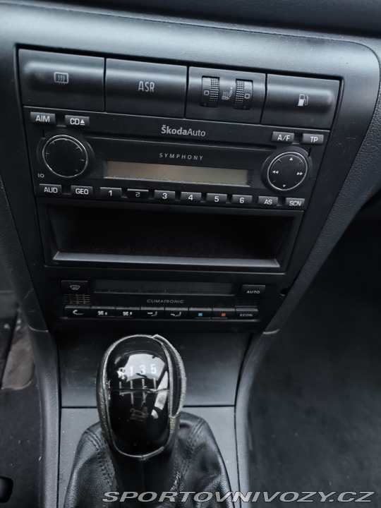 Škoda Octavia RS 1.8t AUM 2003