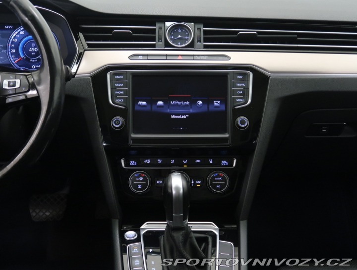 Volkswagen Ostatní modely Passat Highline 2.0 BiTDI 2015