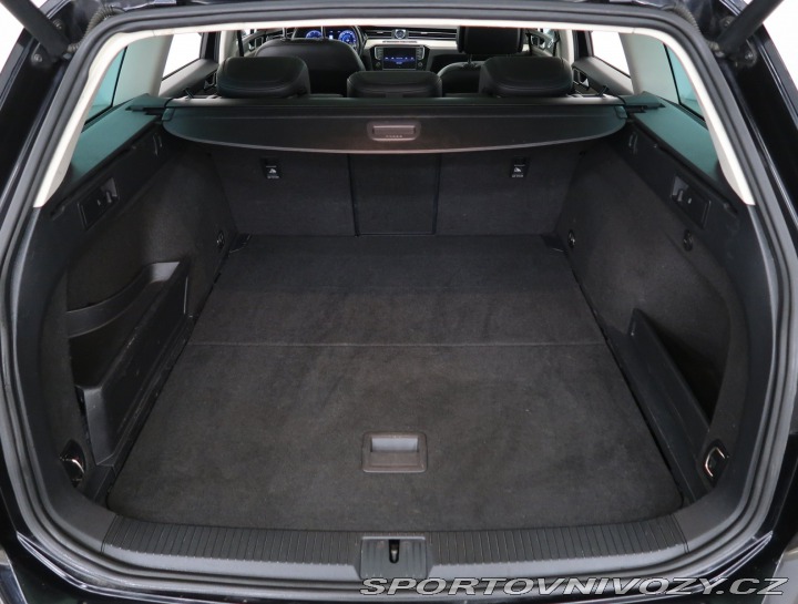 Volkswagen Ostatní modely Passat Highline 2.0 BiTDI 2015