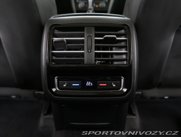 Volkswagen Ostatní modely Passat Highline 2.0 BiTDI 2015