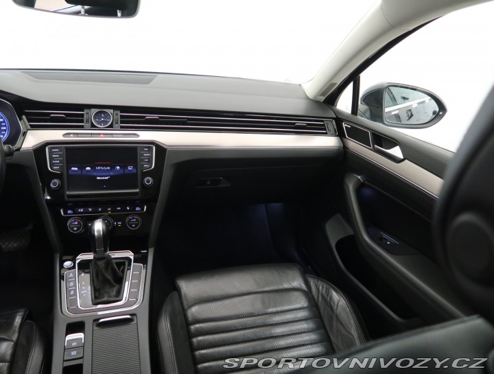 Volkswagen Ostatní modely Passat Highline 2.0 BiTDI 2015