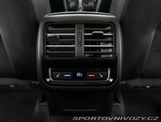 Volkswagen Ostatní modely Passat Highline 2.0 BiTDI 2015