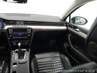 Volkswagen Ostatní modely Passat Highline 2.0 BiTDI 2015