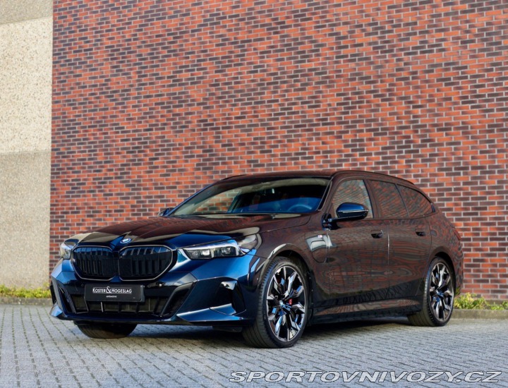 BMW 5 Touring  550e  xDrive | M 2025