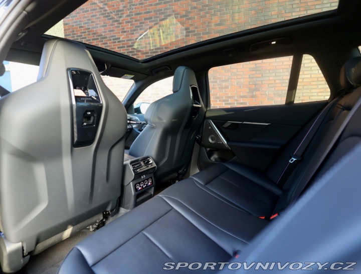 BMW 5 Touring  550e  xDrive | M 2025