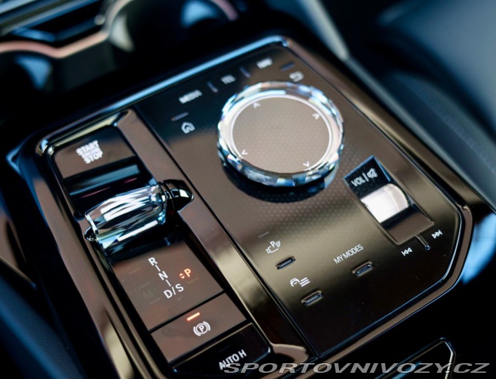 BMW 5 Touring  550e  xDrive | M 2025