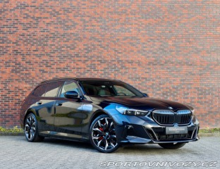 BMW 5 Touring  550e  xDrive | M 2025