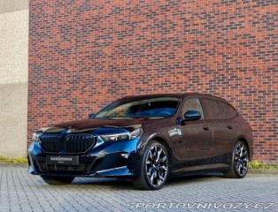 BMW 5 Touring  550e  xDrive | M 2025