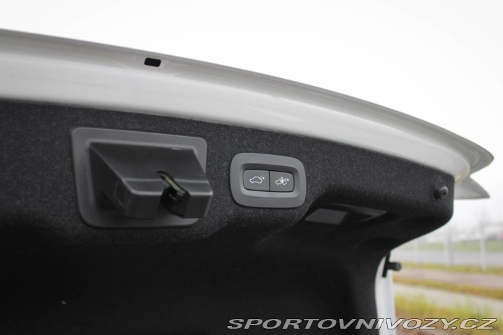 Volvo S90 2.0 187kw / FINANCOVANIE 2017