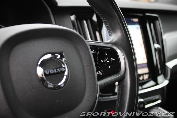 Volvo S90 2.0 187kw / FINANCOVANIE 2017