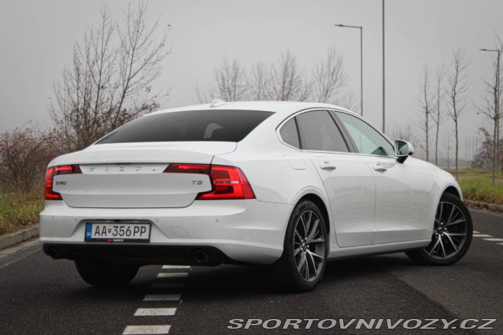 Volvo S90 2.0 187kw / FINANCOVANIE 2017