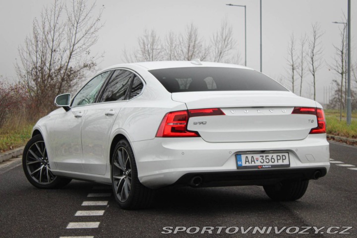 Volvo S90 2.0 187kw / FINANCOVANIE 2017