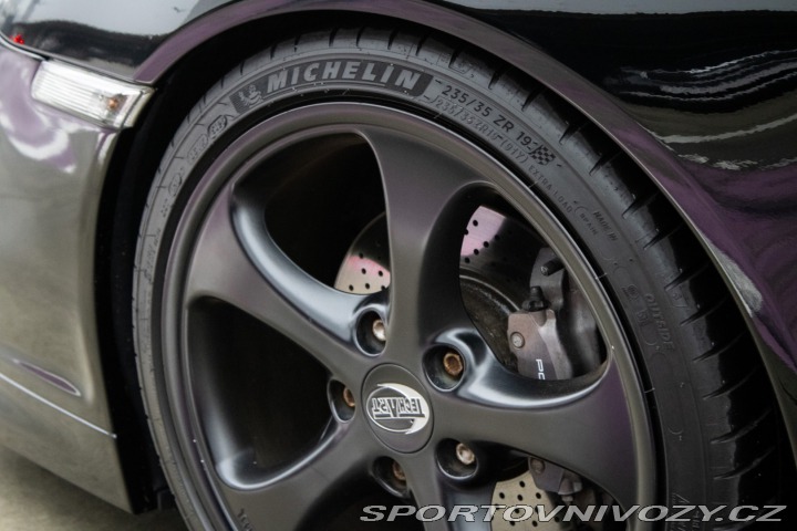 Porsche 911 Carrera 3.6 tiptronic 2004