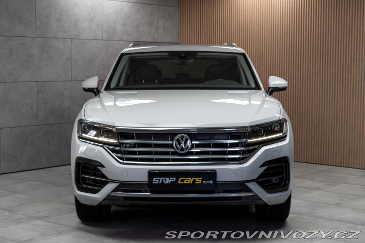 Volkswagen Ostatní modely Touareg 3.0 TDI R-LINE REZERVACE 2019