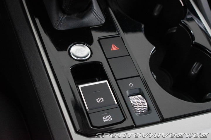 Volkswagen Ostatní modely Touareg 3.0 TDI R-LINE REZERVACE 2019