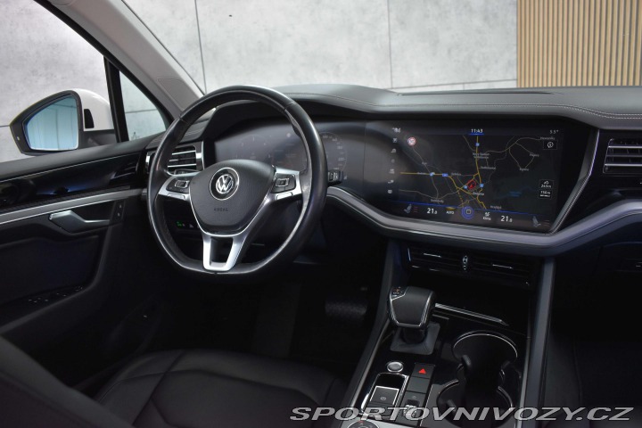 Volkswagen Ostatní modely Touareg 3.0 TDI R-LINE*TAŽNÉ*WEBA 2019