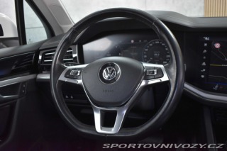 Volkswagen Ostatní modely Touareg 3.0 TDI R-LINE*TAŽNÉ*WEBA 2019