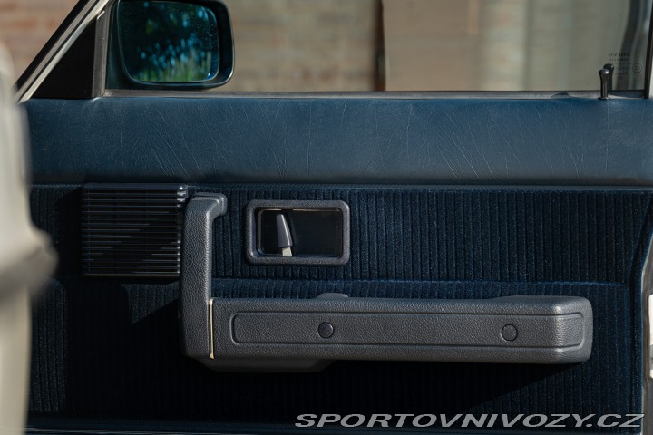 Volvo Ostatní modely 240 GLE Injection 1989