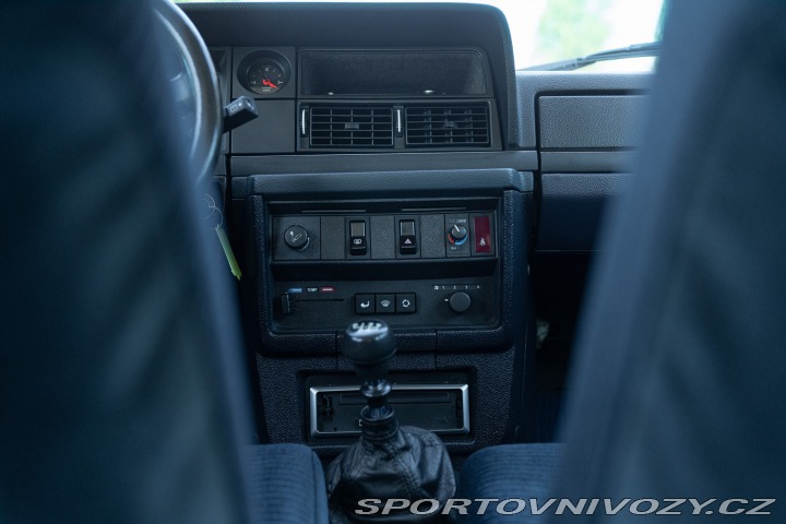 Volvo Ostatní modely 240 GLE Injection 1989