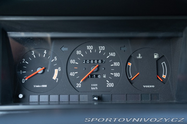 Volvo Ostatní modely 240 GLE Injection 1989