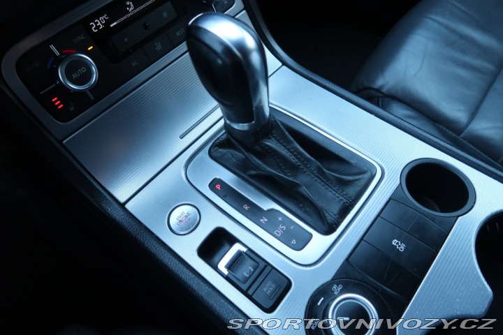 Volkswagen Ostatní modely Touareg R-Line 4.2 V8 TDi 2012