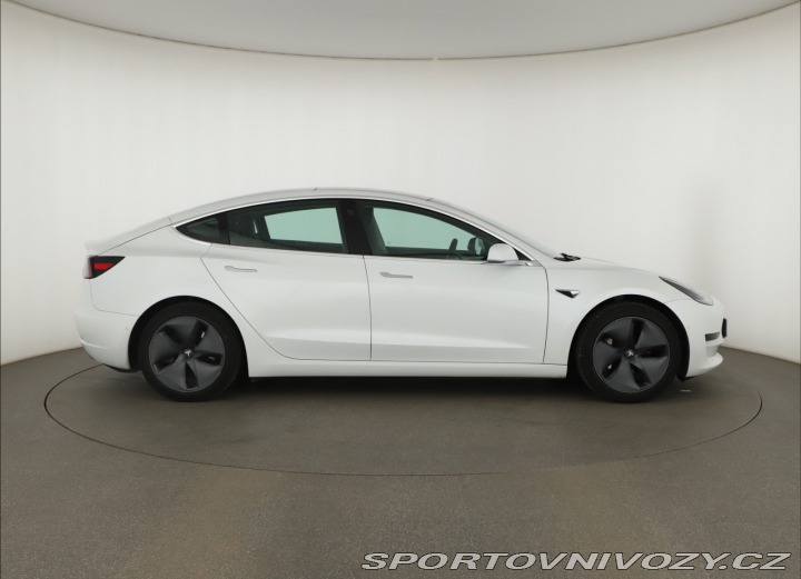 Tesla Model 3 Std Range Plus 52kWh 2020